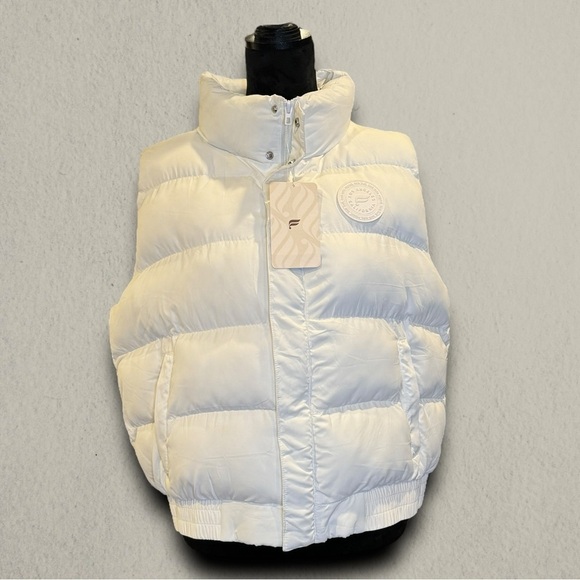 FABLETICS PUFFER VEST - Picture 6 of 8
